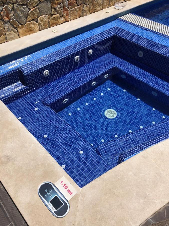 Full Private 300Sqm Villa Jacuzzi Heated Pool Ideal & Quiet Location Albufeira Ngoại thất bức ảnh