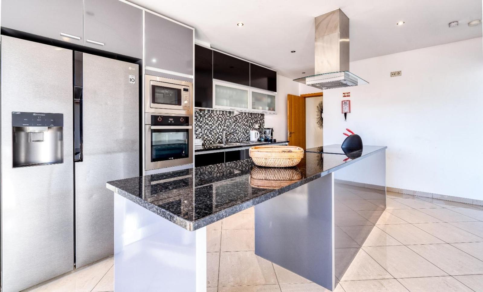 Full Private 300Sqm Villa Jacuzzi Heated Pool Ideal & Quiet Location Albufeira Ngoại thất bức ảnh