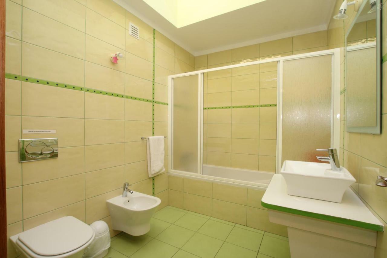 Full Private 300Sqm Villa Jacuzzi Heated Pool Ideal & Quiet Location Albufeira Ngoại thất bức ảnh